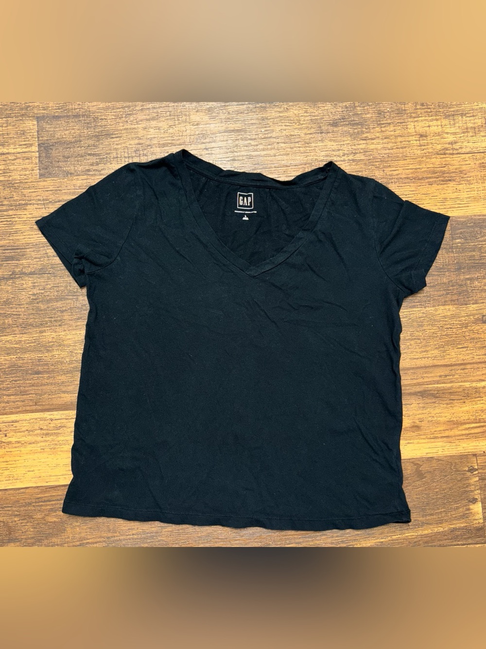 GAP Black Short Sleeve V-Neck Tee